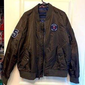 Tommy Hilfiger bomber jacket (XL) hunter green with blue patch work